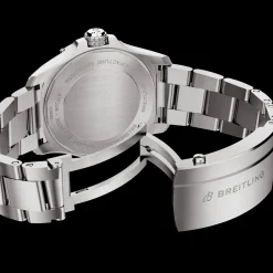 Breitling Avenger 42 A17328101B1A1