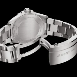 Breitling Avenger 42 A17328101C1A1