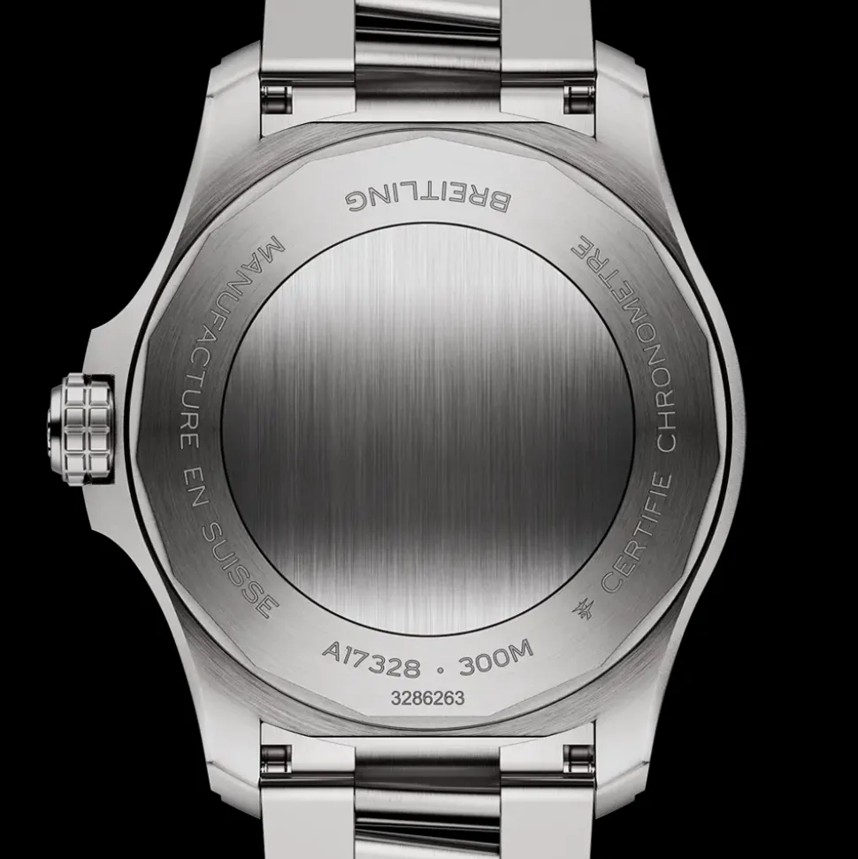 Breitling Avenger Automatic 42 A17328101L1A1