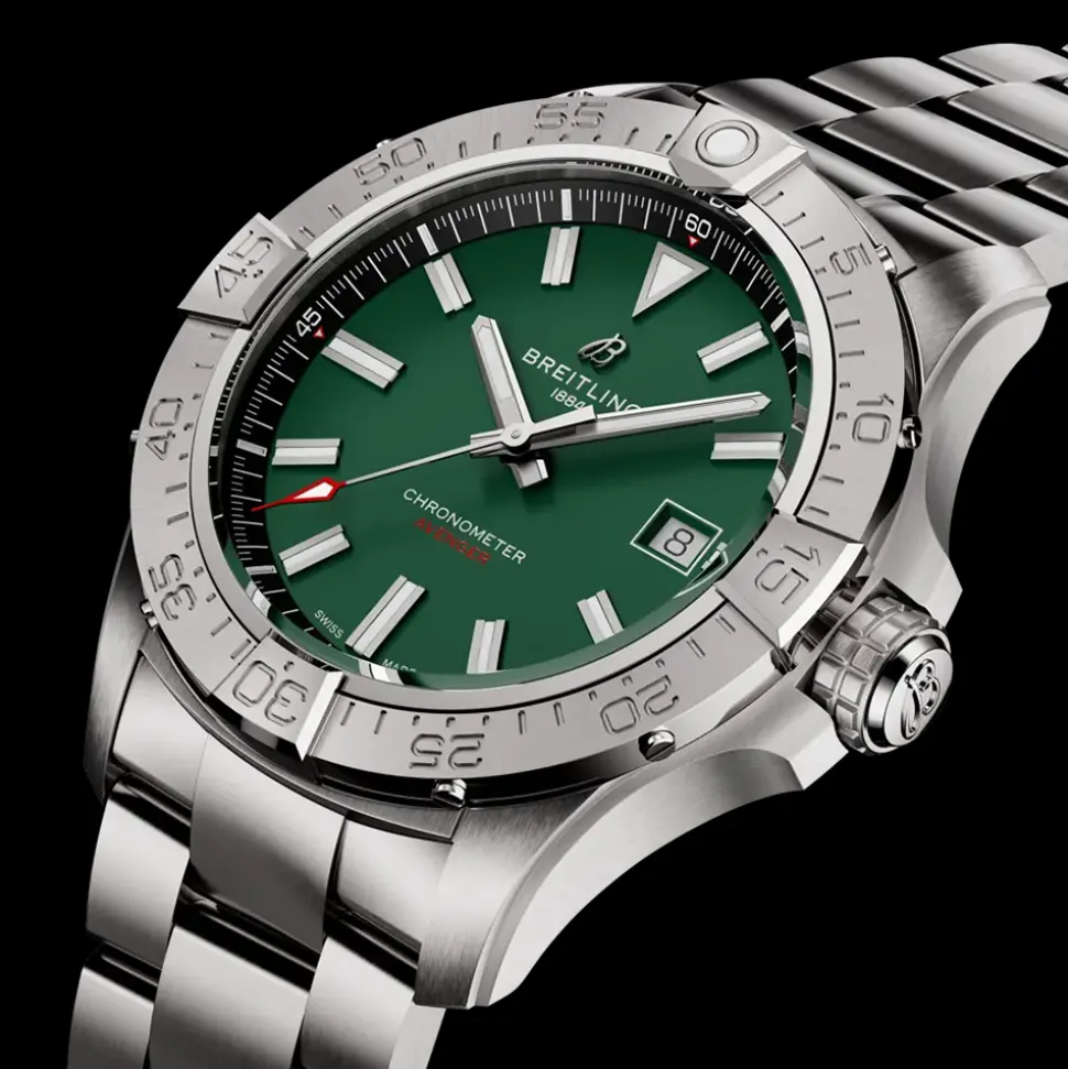Breitling Avenger Automatic 42 A17328101L1A1
