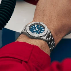 Breitling Avenger Automatic 42 Red Arrows A173281A1C1A1