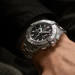 Breitling Avenger B01 44 AB0147101B1A1