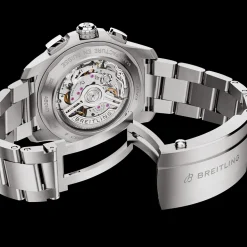 Breitling Avenger B01 44 AB0147101C1A1