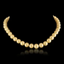 Classic Pearl Necklace