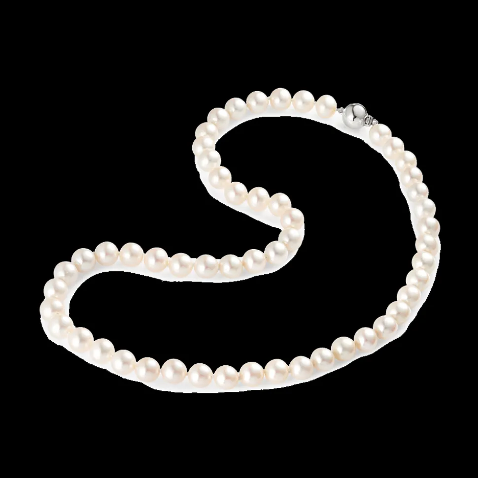 Classic Pearl Necklace