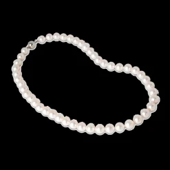 Classic Pearl Necklace