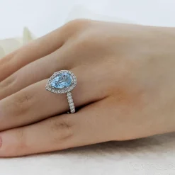 Cluster 1.74ct Aquamarine Platinum Ring