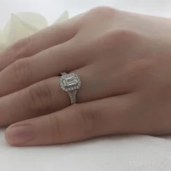Cluster 0.40ct D SI1 Diamond Platinum Ring