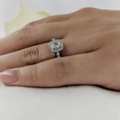 Cluster 0.37ct E SI1 Diamond Platinum Ring