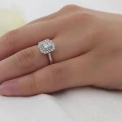 Cluster 0.30ct E VS2 Diamond Platinum Ring