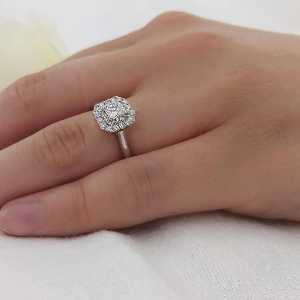 Cluster 0.30ct E VS2 Diamond Platinum Ring