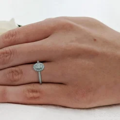 Cluster 0.20ct F SI Diamond Platinum Ring