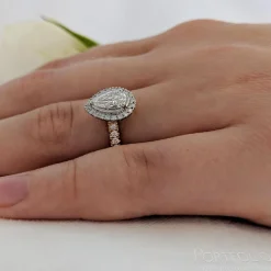 Cluster 0.40ct F SI1 Diamond Yellow Gold/Platinum Ring