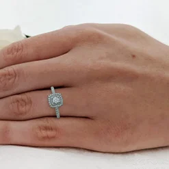 Cluster 0.20ct F VS Diamond Platinum Ring