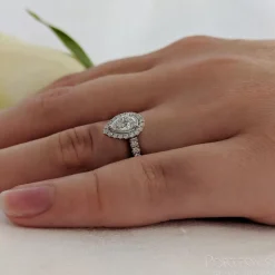 Cluster 0.30ct F VS2 Diamond Platinum Ring