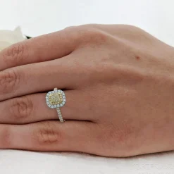 Cluster 0.47ct Fancy Yellow VS1 Yellow Diamond Yellow Gold/Platinum Ring