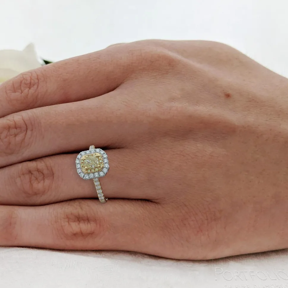 Cluster 0.47ct Fancy Yellow VS1 Yellow Diamond Yellow Gold/Platinum Ring