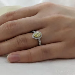 Cluster 0.45ct Fancy Yellow VS2 Yellow Diamond Platinum/Yellow Ring