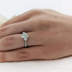 Cluster 1.00ct G SI1 Diamond Platinum Ring
