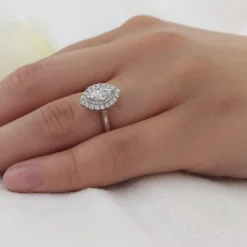 Cluster 0.40ct G SI1 Diamond Platinum Ring
