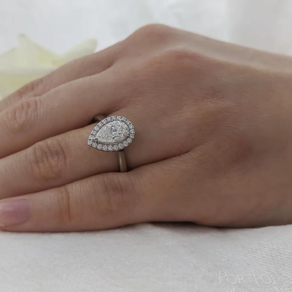 Cluster 0.91ct G SI1 Diamond Platinum Ring