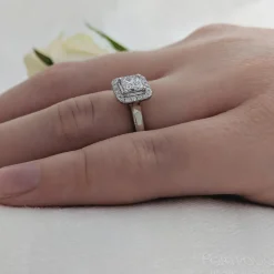 Cluster 0.40ct G VS1 Diamond Platinum Ring