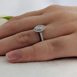 Cluster 0.30ct G VS2 Diamond Platinum Ring