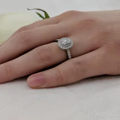 Cluster 0.30ct G VVS2 Diamond Platinum Ring