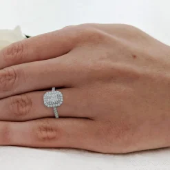 Cluster 0.70ct G VVS1 Diamond Platinum Ring