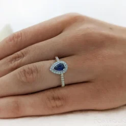 Cluster 0.49ct Sapphire Yellow Gold/Platinum Ring