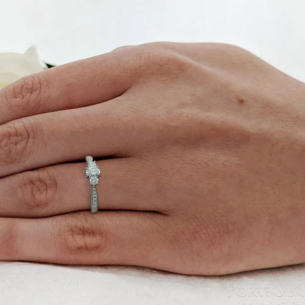 Petite Memoire Oval StoneThree Stone 0.20ct Diamond Platinum Ring