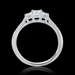 Pre-owned Three Stone 0.31ct F VS Diamond Ring