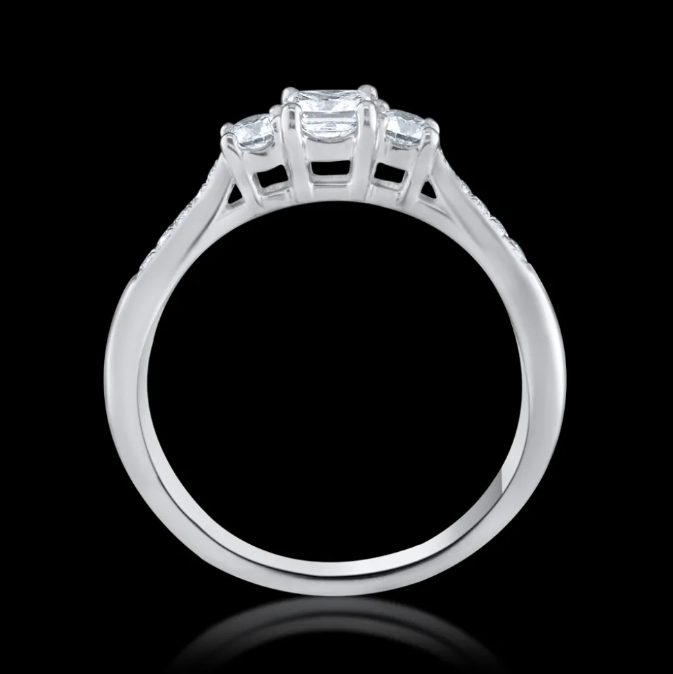 Pre-owned Three Stone 0.31ct F VS Diamond Ring