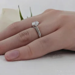 Solitaire 0.70ct E SI1 Diamond Platinum Ring