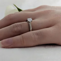 Solitaire 0.40ct E VS2 Diamond Platinum Ring
