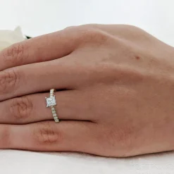 Solitaire 0.60ct G VS2 Diamond Yellow Gold/Platinum Ring