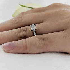 Solitaire 0.30ct G VS2 Diamond Platinum Ring