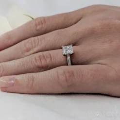 Solitaire 1.01ct G VS1 Diamond Platinum Ring