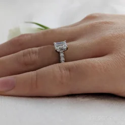 Solitaire 0.80ct G VVS2 Diamond Platinum Ring
