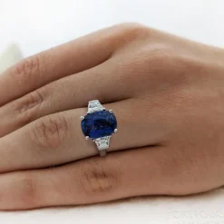 Three Stone 3.02ct Cornflour Blue Sapphire Platinum Ring