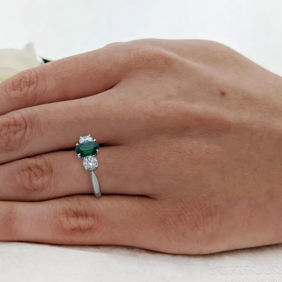 Three Stone 0.96ct Emerald Platinum Ring