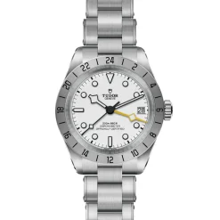 TUDOR Black Bay Pro M79470-0004